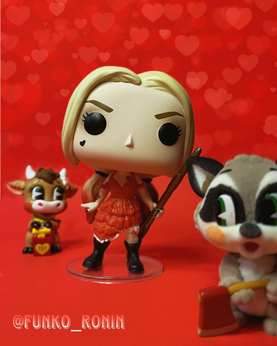 Chad60587688's tweet photo. 🧨RED🪓 When you don’t have a pudding of your own for Valentine’s Day so you make some up 💌
@originalfunko
#funkophotoadaychallenge
#funkovalentines #funkolover #funkoharleyquinn
#funaticallyeverafter #funko https://t.co/5q0jLgo0U9