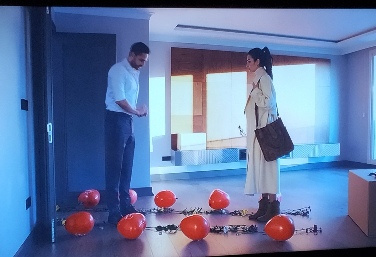 Piera682's tweet photo. #Setenay e #Embre' ci riprovano ancora , chissà ci riusciranno a sposarsi?
#DreamsAndRealities
#ÖzgeGürel
#MediasetInfinity https://t.co/h4dl8x3uPe