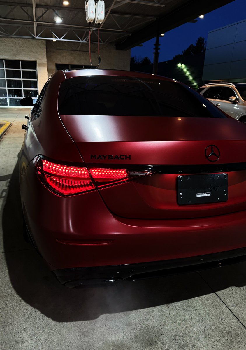 JoeW6_'s tweet photo. Matte Red Maybach for Vday 💃 https://t.co/GXXzi2wzrs