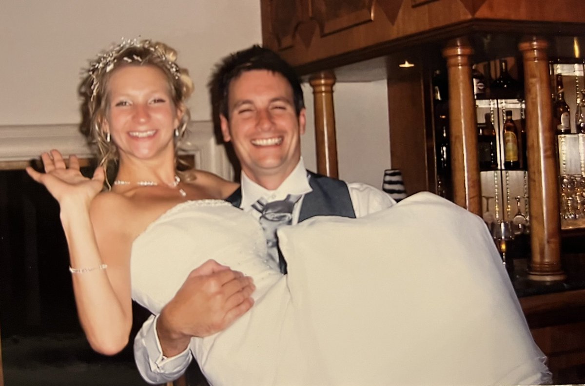 LouFells's tweet photo. A romantic trip down memory lane today 💕 Destination Weddings event at Down Hall, where we spent our first night as Mr &amp; Mrs 💍 Expanding knowledge on more places including Aruba, Tobago, Antigua, Grenada, Bermuda, St Lucia, Jamaica, Mexico &amp; Dominican Republic to name a few 🏝️ https://t.co/9c8dSGEdk1