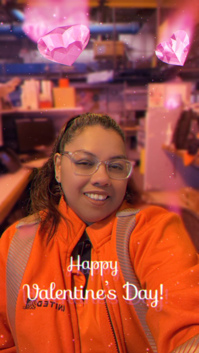 angel_taz's tweet photo. Have to work today, but still want to wosh everyone a Happy Valentine’s Day   ❣️   Sending all of you lots hugs   🤗 https://t.co/9HA4pqtkSD