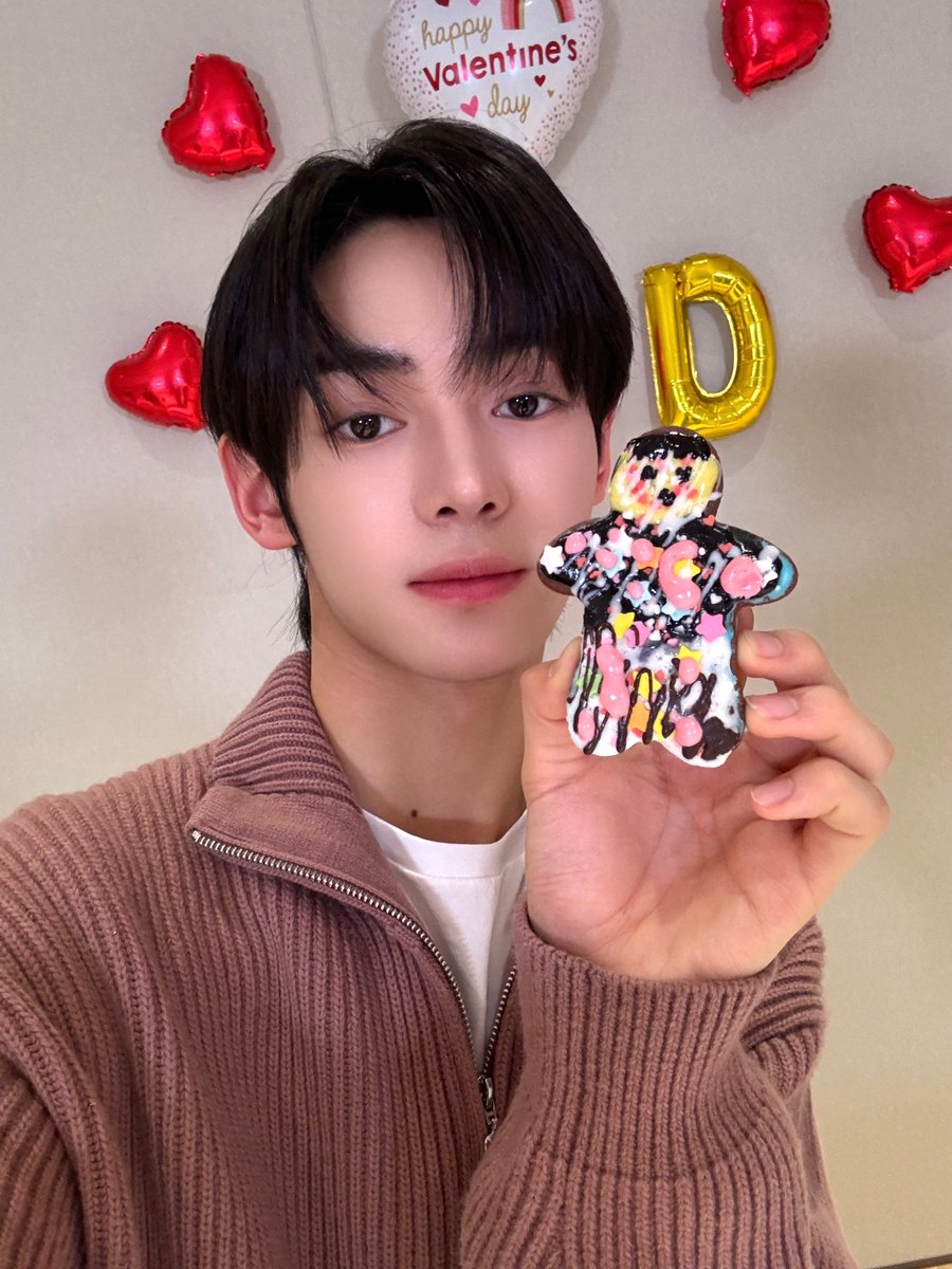 Happy valentine's day everyone!🍫