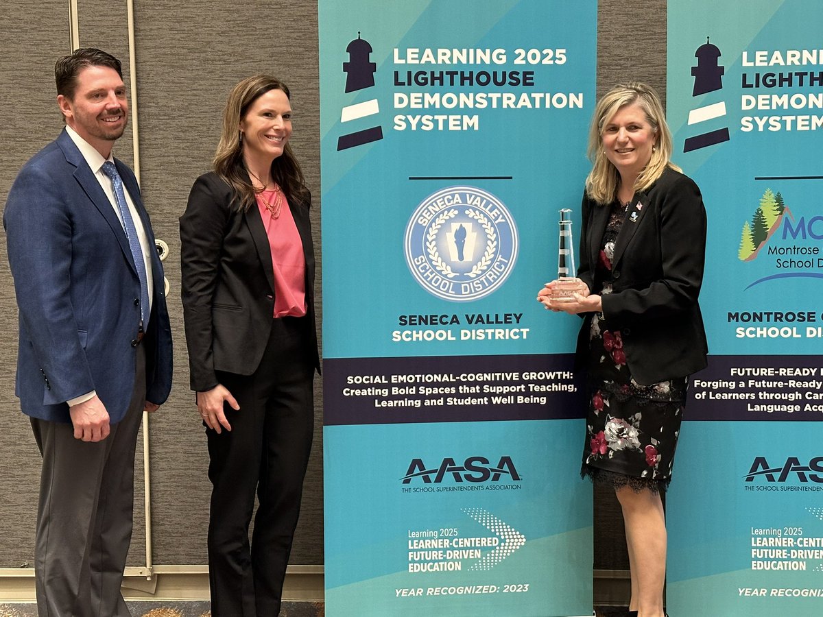 Emily Sanders tweet media