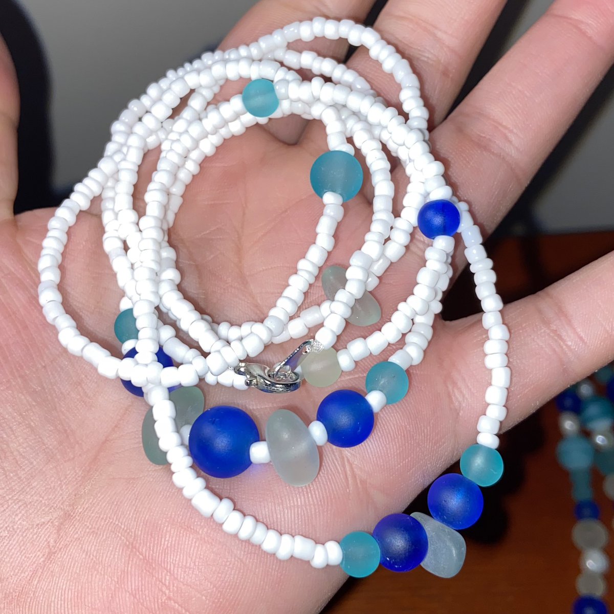 show owner, tiana, wearing the newest “beach waistbeads” ! make sure to check them out on the site &amp; use the code “nature” at checkout for 15% off! 

shop the look here! : 
sisternaturescreations.com/product-page/b… 
💙🦋✨