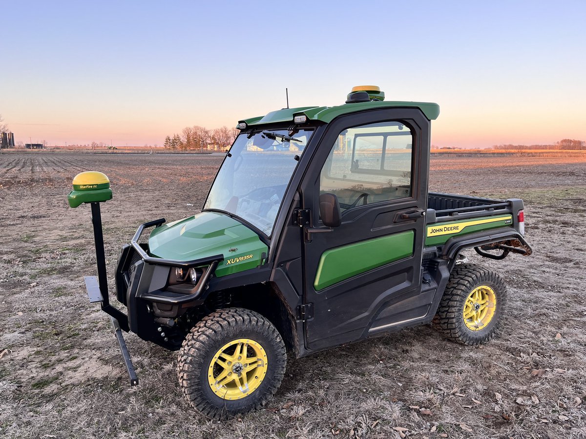 Awesome weather for #plant24 prep today with this sweet ride from <a href="/AHWLLC/">AHW LLC</a>. And if you are wondering, no tower switching with the SF-RTK SF7000 is so much nicer.