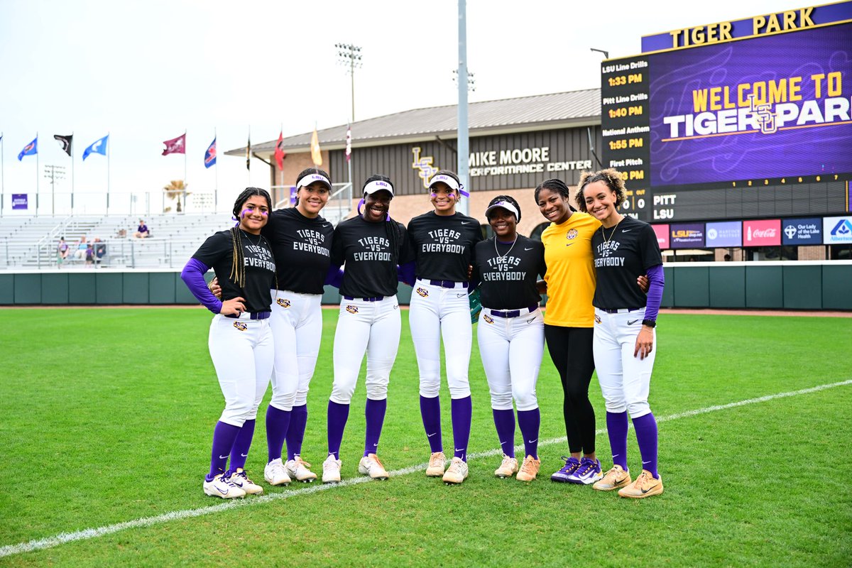 LSUsoftball's tweet image. Today and everyday, we honor the past present and excellence of black history! 

Happy Black History Month ✊🏾