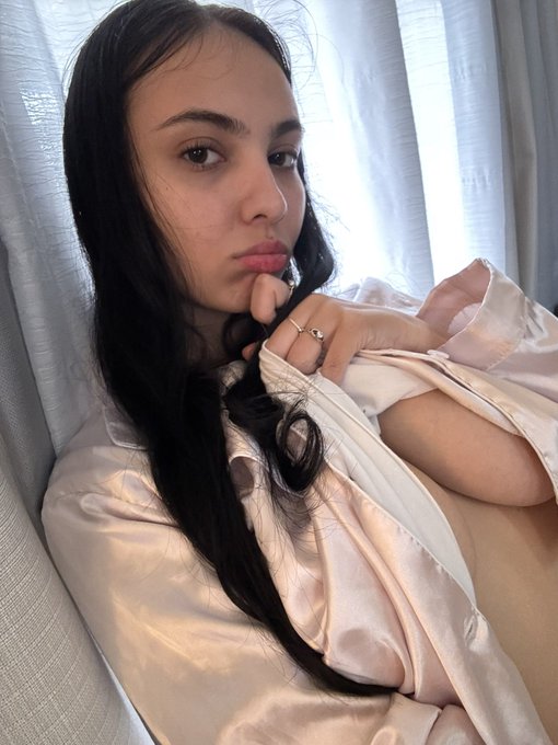 Pink silk pjs https://t.co/2d8v28LU89<a href="/tag/newprofilepic"class="tags"><span>#newprofilepic</span></a>