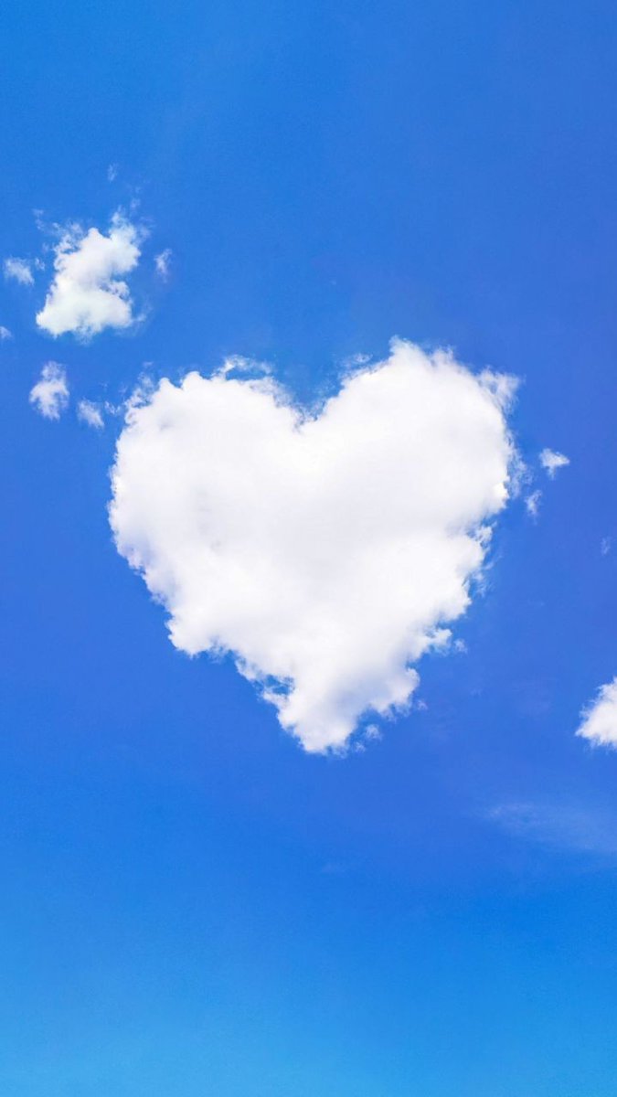 lizette_neves's tweet photo. @lakazel Danke und Dir auch, liebe Anjuschka! #ValentinesTag💖 https://t.co/8cRETCDwuJ