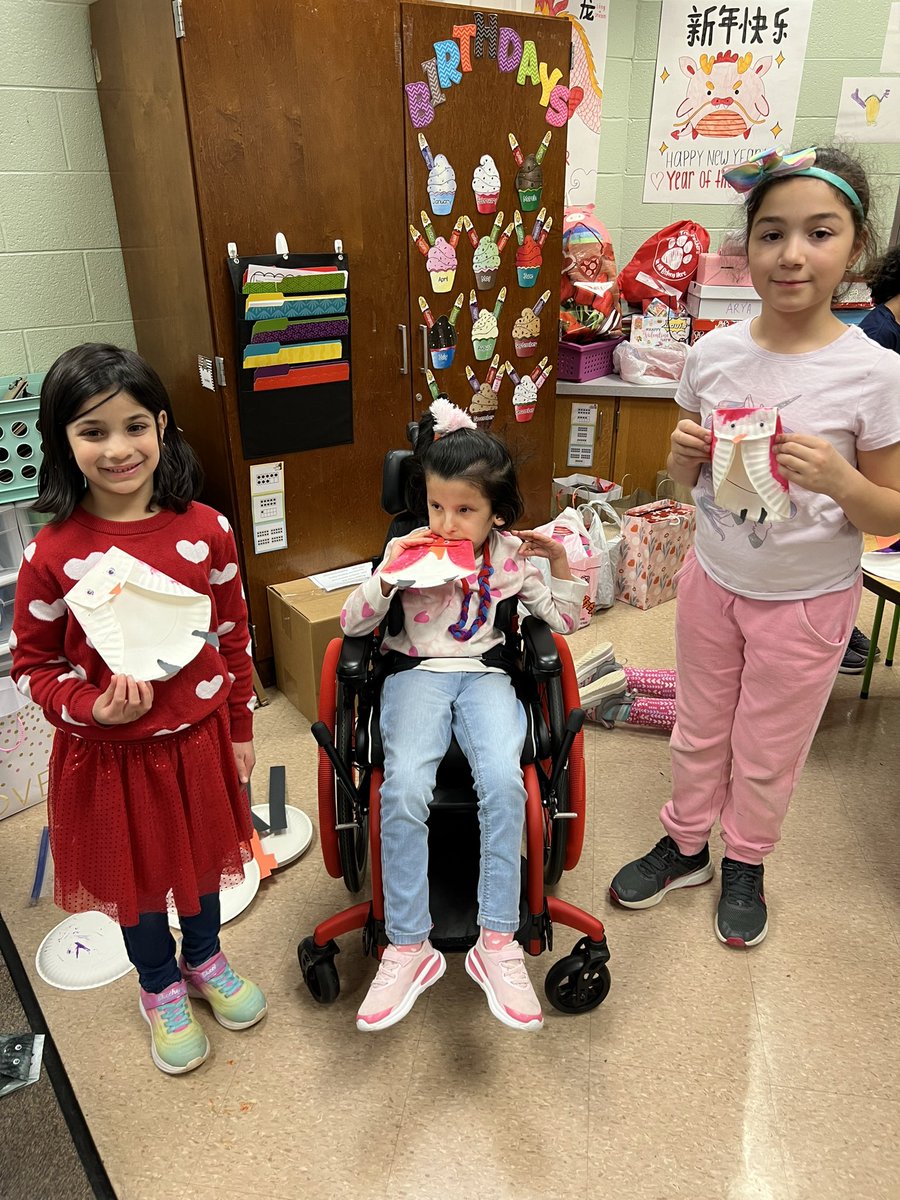 A very busy Valentine’s Day! We decorated bags, passed out valentines, sent online valentines to children at St Jude Children’s Hospital, and met with our buddy classes to make a craft! What a LOVEly day ❤️ @PoplarTreeES