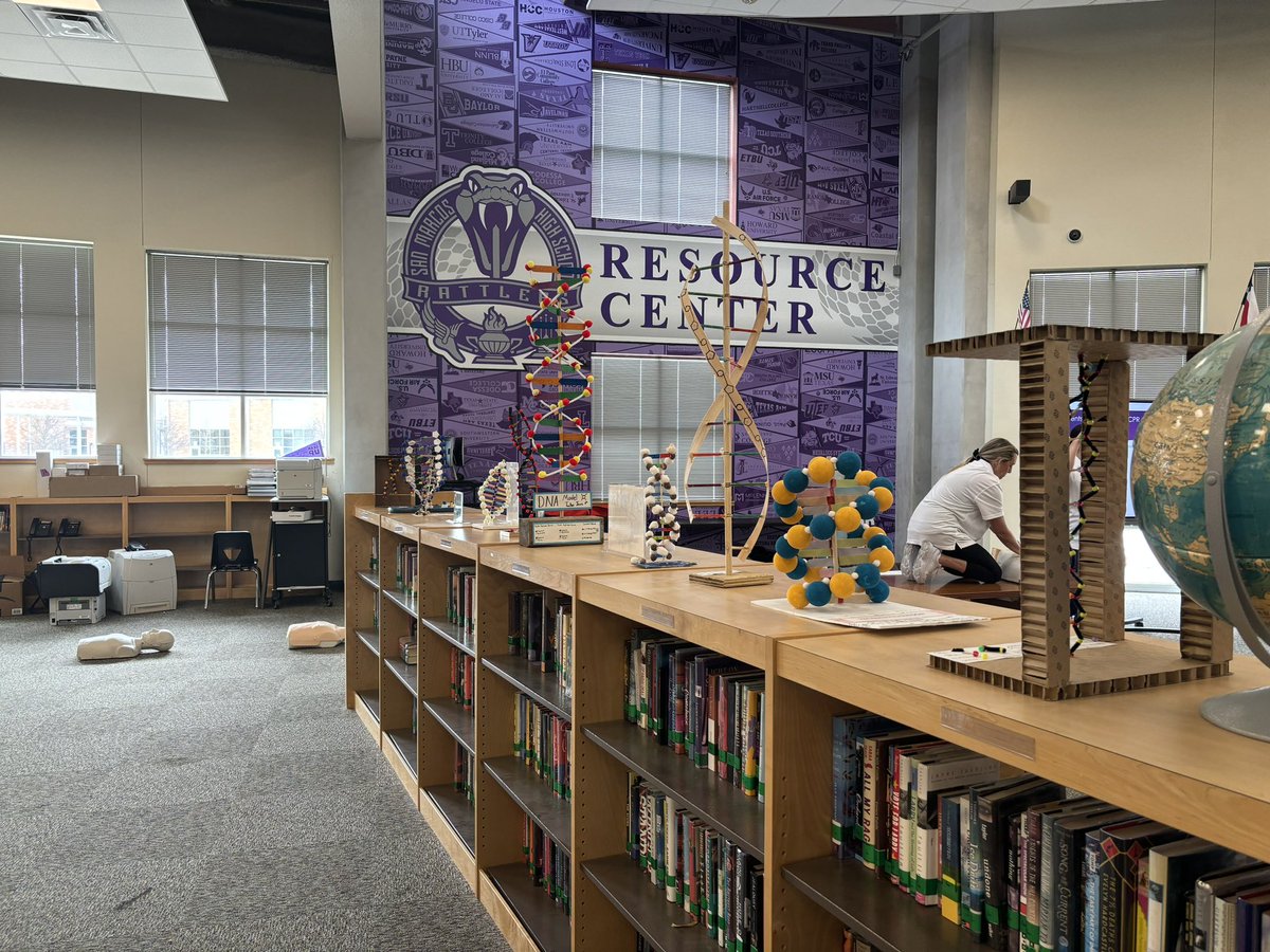 Ms. Machiela tweet media