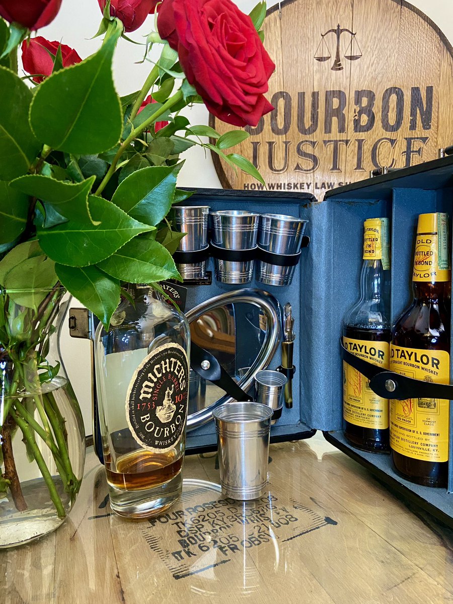 SippnCorn's tweet photo. Ms. Sipp’n for the win with a vintage briefcase bar. The #OldTaylor fits nicely but the Michter’s 10 for tonight.
#valentines #Bourbon
#BourbonJustice 🥃 ⚖️ https://t.co/yaXJpFGGIk