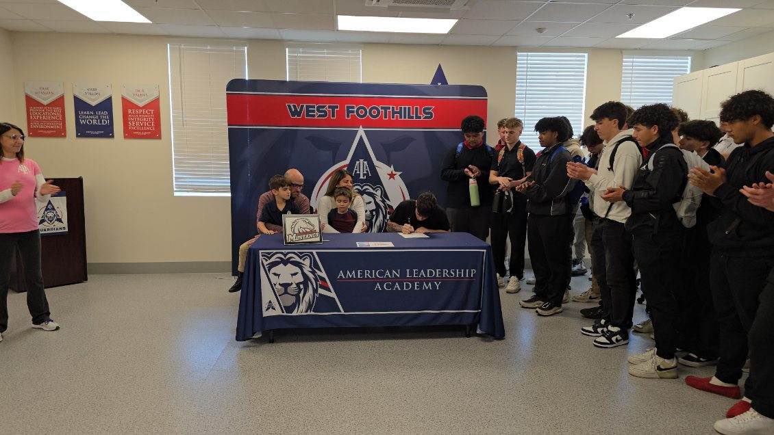 Seth Goldberg (@14_goldie__) on Twitter photo Thank again to all my guys and coaches. It’s truly a blessing being given this opportunity. Time to get to work. #signed @MM_CoachMonson <a href="/MaricopaMustang/">Maricopa Mustangs JUCO Football</a> <a href="/CoachRetiz/">Coach Javier Retiz</a> <a href="/AlaFoothills/">ALA West Foothills Athletics</a> <a href="/AZSPORTSNETWORK/">azsportsnetwork</a> <a href="/gridironarizona/">Gridiron Arizona</a> Thank again to all my guys and coaches. It’s truly a blessing being given this opportunity. Time to get to work. #signed @MM_CoachMonson <a href="/MaricopaMustang/">Maricopa Mustangs JUCO Football</a> <a href="/CoachRetiz/">Coach Javier Retiz</a> <a href="/AlaFoothills/">ALA West Foothills Athletics</a> <a href="/AZSPORTSNETWORK/">azsportsnetwork</a> <a href="/gridironarizona/">Gridiron Arizona</a>