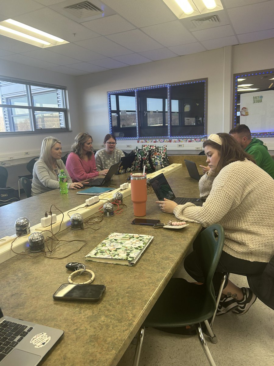 Rodburn Elementary tweet media