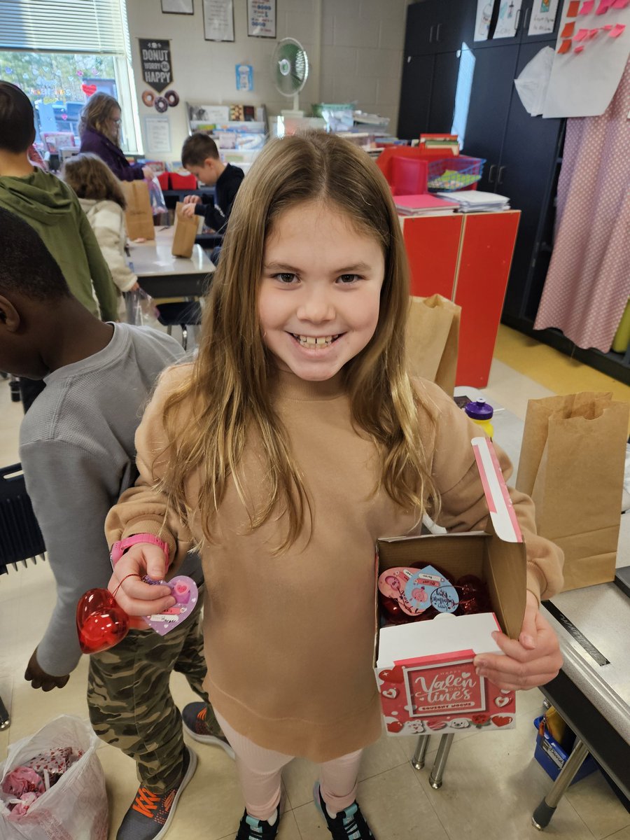 Cooley 3rd Grade tweet media