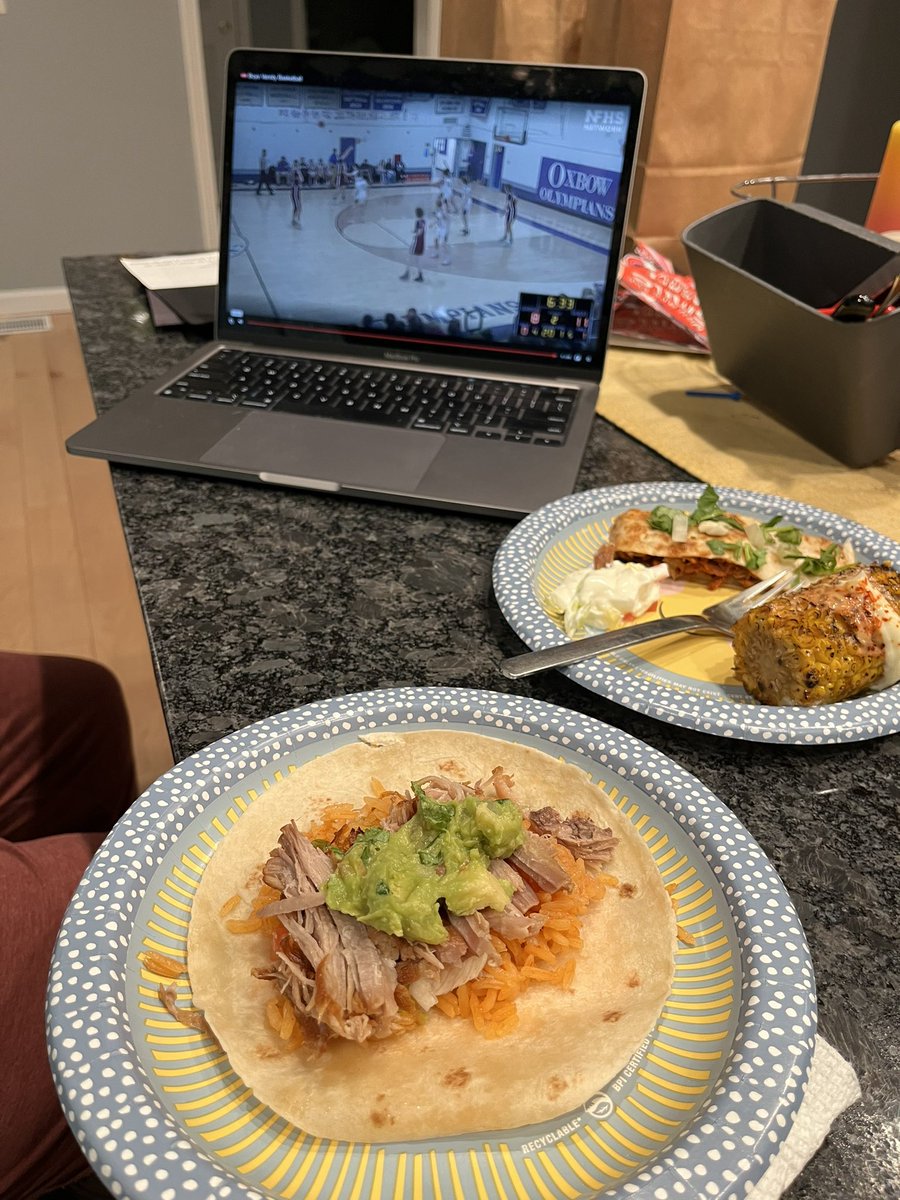 GLWit's tweet image. When your wife will do takeout with a side of #bfairfax basketball for your Valentine’s Day “date”, you know she’s a keeper. ❤️ #ADLife @FWSU