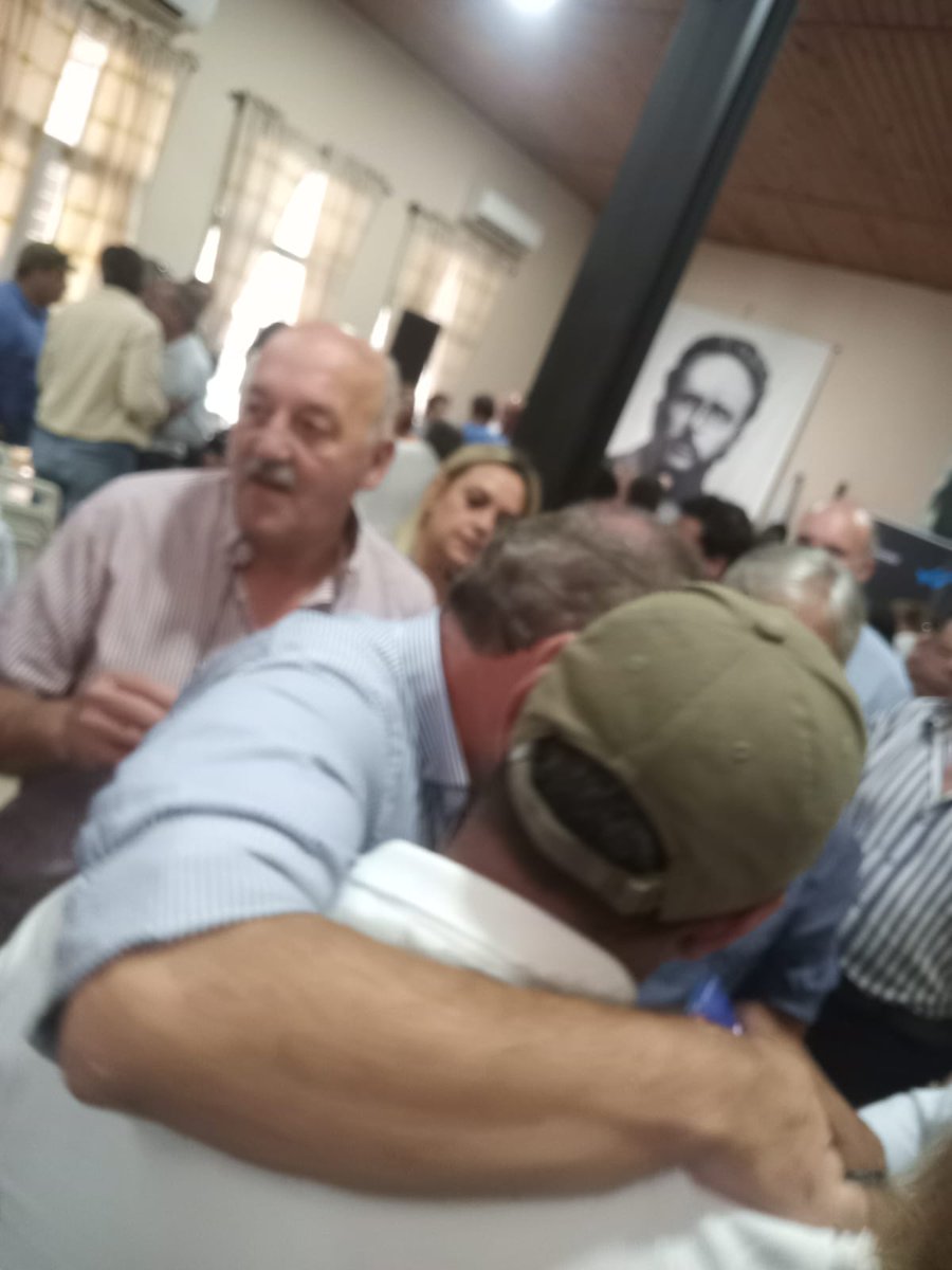 Hoy empezamos a trabajar para q <a href="/AlvaroDelgadoUy/">Alvaro Delgado</a> sea nuestro Presidente. Convencido que fue el hombre q <a href="/LuisLacallePou/">Luis Lacalle Pou</a> confio nosotros confiamos que con el seguiremos creciendo. Junto <a href="/EspacioPais_Uy/">Espacio País</a> <a href="/sergiobotana/">Sergio Botana</a> <a href="/jose_yurramendi/">Jose Yurramendi</a> <a href="/mariadelima_uy/">Maria de Lima</a> <a href="/camboue/">Sebastian Da Silva</a> <a href="/JavierGarcia_Uy/">Javier García</a> y mas