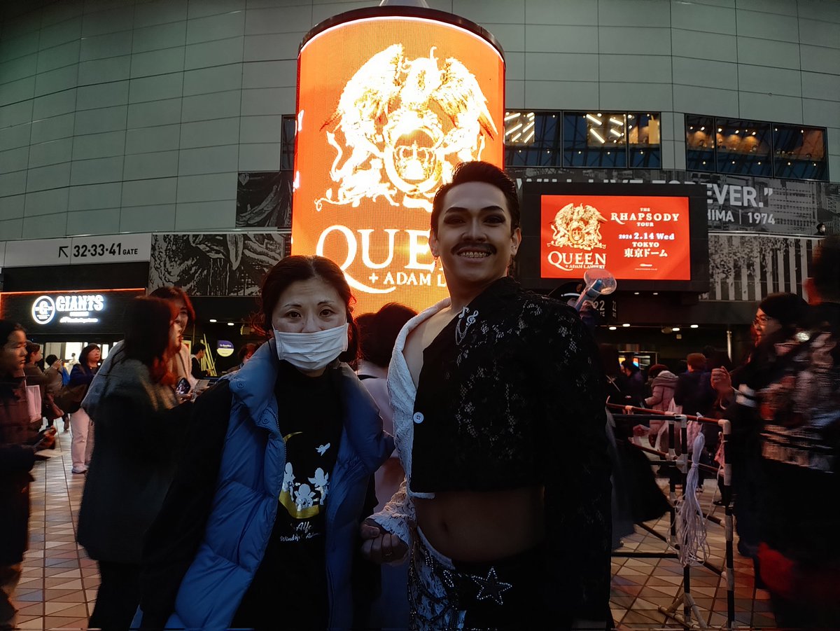 NThealfee's tweet photo. #QUEEN
#クイーン
#QAL
#QAL2024Japan
#QAL2024Tokyo
#RHAPSODYTOUR #QueenAdamLambert
#AdamLambert 歌上手すぎて #QUEEN くらい実力とレジェンドがあるバンドじゃなきゃ釣り合わない
#BryanMay の宇宙感
#RogerTaylor の深みを増すドラミングは美しく
感謝すべき日本愛
素敵なそっくりさんに感謝 https://t.co/TSqTJ924Y8