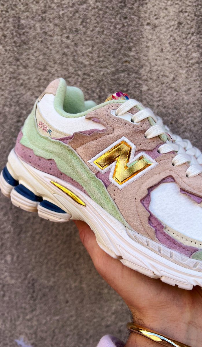 JustFreshKicks's tweet photo. New Balance 2002R "Protection Pack" customs 🍵 https://t.co/L560noRGhs