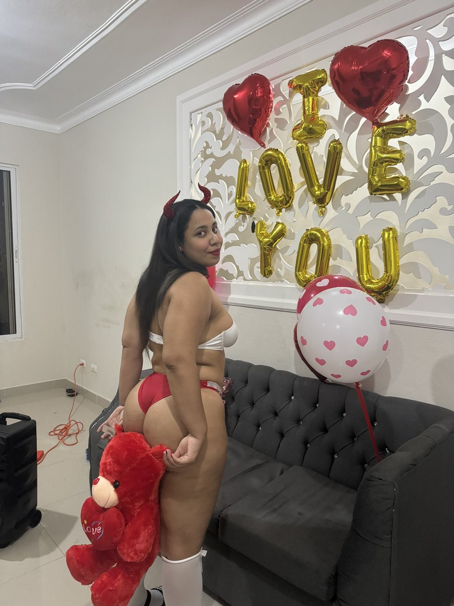 ClaritzaMarti20's tweet photo. Feliz San Valentín, me quieres de regalo ? https://t.co/BETrVzl9rv