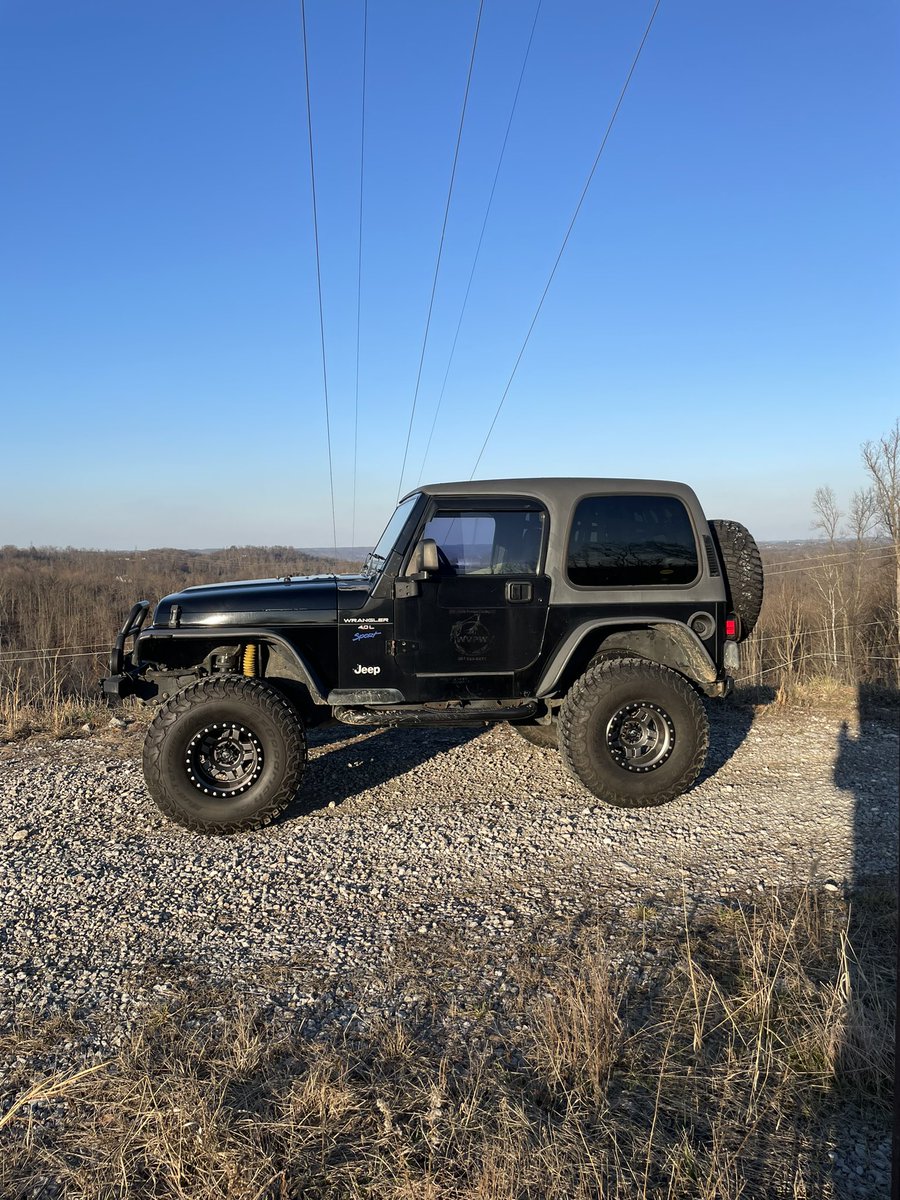 Been down for over a month, I’m glad to have it going again! #jeepinainteasy #ValentinesDay #jeep