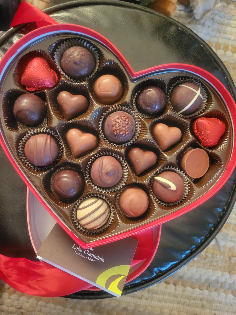 Sweets for the sweet ... Happy Valentine's day, Mom! Thanks to @LCChocolates #Vermont