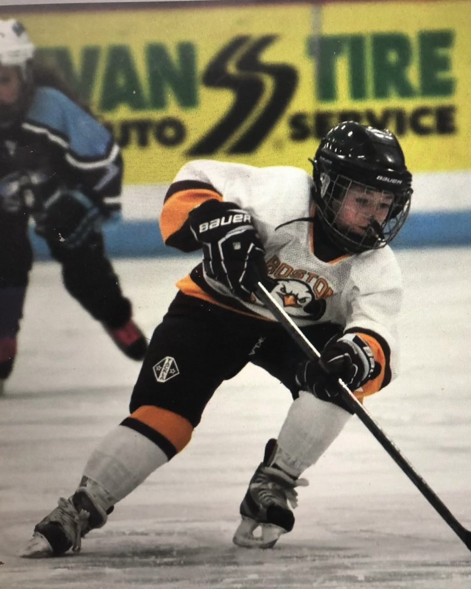 Our next senior is #4 Maeve Connolly! 

Maeve has appeared in 125 games for the Nittany Lions. In her 4 years, there hasn’t been a player who has brought more energy to the rink than Maeve. She’s selfless, relentless, and most of all an incredible teammate. 💙

#WeAHH