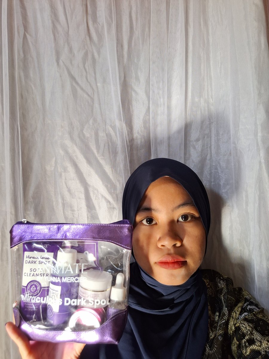 nzputriiii's tweet photo. punya masalah flek hitam pada kulit bisa banget pakai Animate Miraculous Dark Spot ini😊

#cantikgakharusmahal #hidupkancantikmu #miraclespossible https://t.co/ki1rKLHDKe