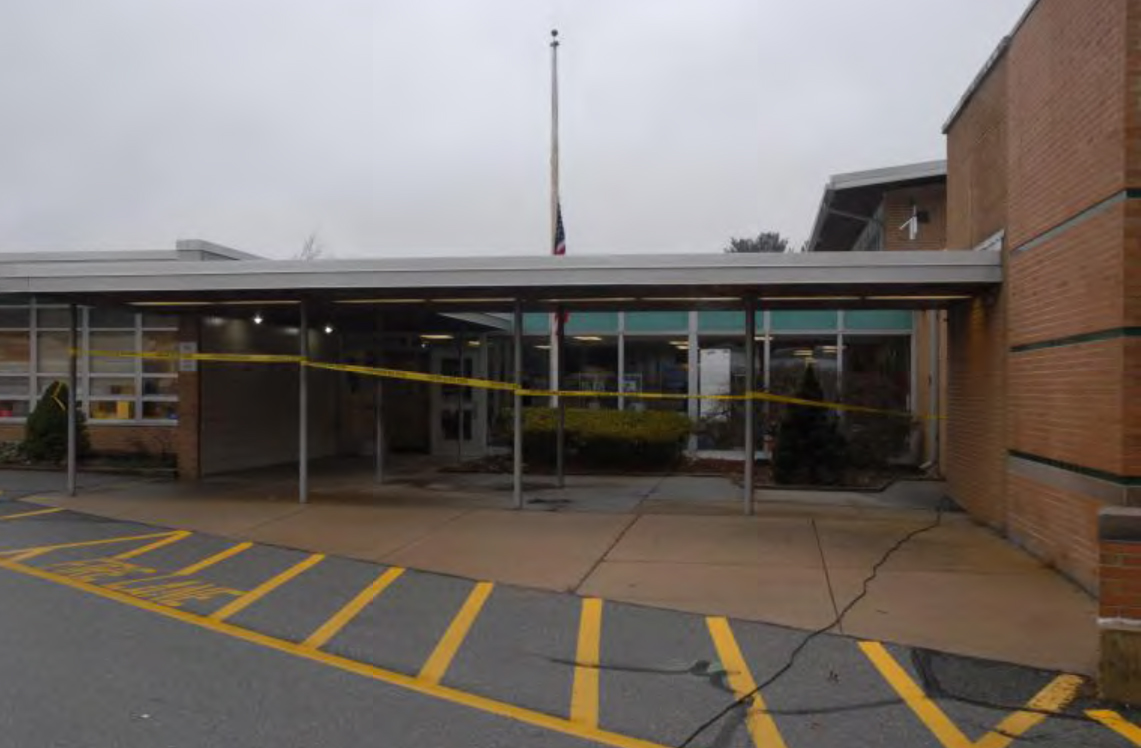 Donna_In_Heaven's tweet photo. The virtual #SandyHook school, including the digital architecture first image published after a
COMPLETE🐂💩SHOOTING. https://t.co/yNO2n9pg0q Plus #SixSquares patchwork & other #Graphics "Crime Scene Photos". #GetAClue #DisinfoAgents & #CounterLiars You Got Punked by all sides. https://t.co/dS9eFM6S5w