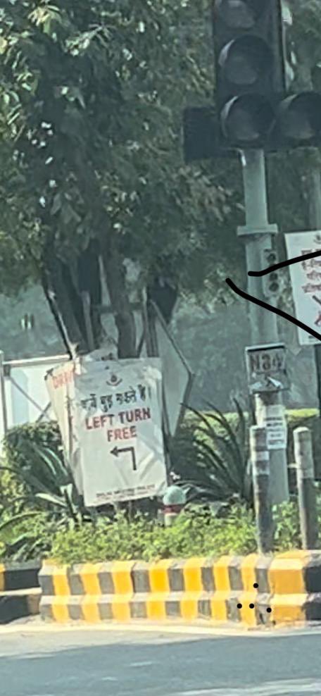 My challan for jumping red light must be taken back the high headed cop must be suspended for misbehaving No sign board for Left turn not free on the red light like in other areas where it is clearly mentioned whether left turn free or not free <a href="/CPDelhi/">CP Delhi #DilKiPolice</a> <a href="/dtptraffic/">Delhi Traffic Police</a>