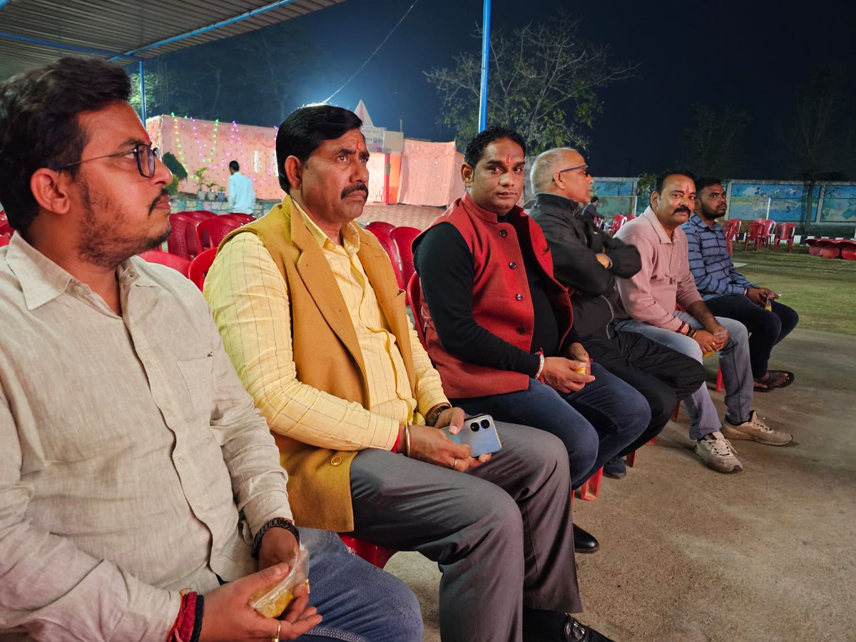 mohitnavani22's tweet photo. बसंत पंचमी के अवसर पर मां सरस्वती की पूजा-अर्चना की तथा राज्य में सुख, शांति एवं समृद्धि की कामना की। https://t.co/sMdwXjQtAI