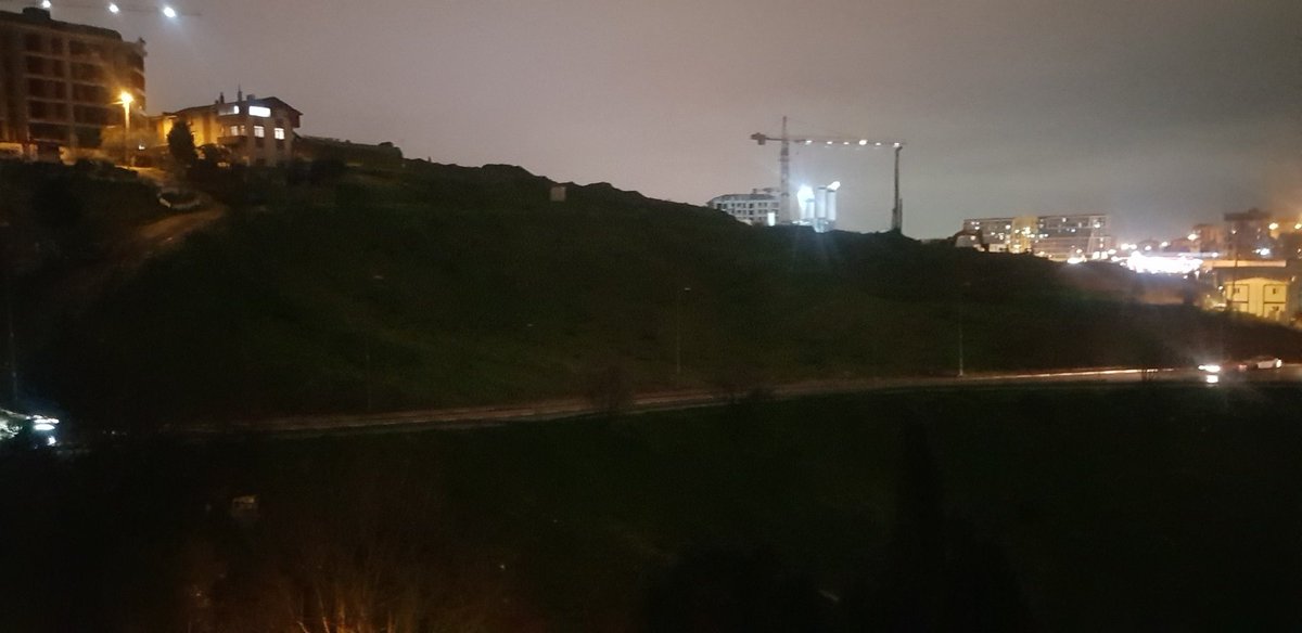 Abdullah Çelik (@celik_abdullah3) on Twitter photo #Muhtarlara ihtiyaç varmı diye sormuştum🤔 işte örneği.
Burası Pendik Dumlupınar Mahallesi Kars Caddesi, bu caddede günlerce, bazen haftalarca sokak aydınlatmaları yanmıyor.
<a href="/TCEnerji/">T.C. Enerji ve Tabii Kaynaklar Bakanlığı</a> <a href="/aBayraktar1/">Alparslan Bayraktar</a>
Pendik'te en nezih olması gereken yer SAHİPSİZ.
Muhtar Rahmetli olmuş galiba:)) #Muhtarlara ihtiyaç varmı diye sormuştum🤔 işte örneği.
Burası Pendik Dumlupınar Mahallesi Kars Caddesi, bu caddede günlerce, bazen haftalarca sokak aydınlatmaları yanmıyor.
<a href="/TCEnerji/">T.C. Enerji ve Tabii Kaynaklar Bakanlığı</a> <a href="/aBayraktar1/">Alparslan Bayraktar</a>
Pendik'te en nezih olması gereken yer SAHİPSİZ.
Muhtar Rahmetli olmuş galiba:))