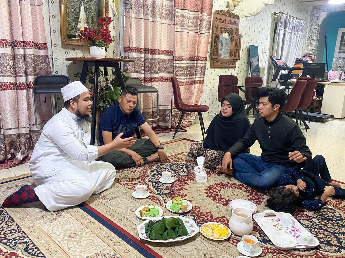 Ebit Lew tweet media