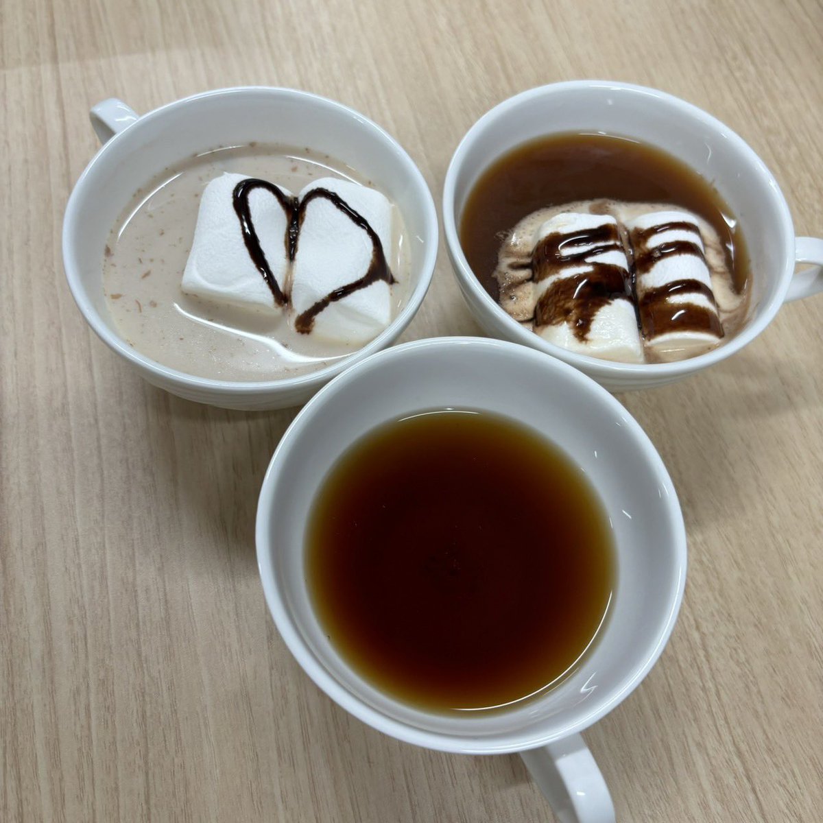 20240213 バレンタインパーティー🍫💗

春休みの活動第一弾はバレンタインパーティー💞
きのうはバレンタインでしたね！
コッペパンでもひと足先にバレンタインを楽しみました🫶
チョコパンやガトーショコラ、クッキーまで、全部自分たちの手で作ってます🧑‍🍳

#コッペパン
#農大
#バレンタイン