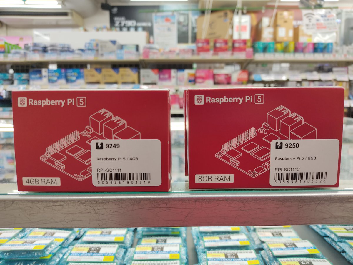 PCONES's tweet image. Raspberry Pi 5 の4GBと8GBモデルが
入ってきました。
価格は
4GB版が12980円（税込）
8GB版が16980円（税込）

Raspberry Pi 4と比べて
CPU性能は2～3倍に、
GPU性能も向上しているようですね

#raspberrypi5