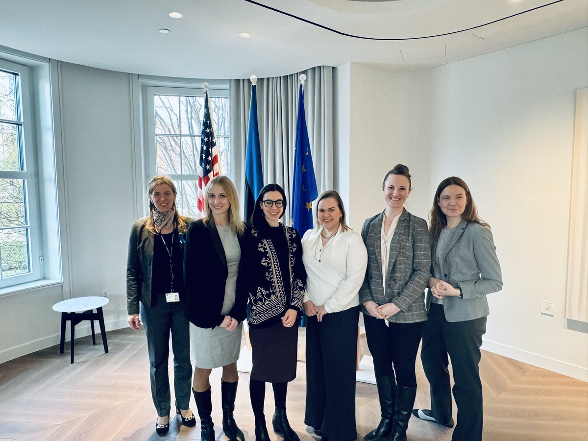 MinnaLiinaLind's tweet photo. Rich discussions in #WashingtonDC today on the state of world affairs. Estonia believes likeminded countries both big&small need to work together to defend rules based world order and invest in #multilateralism
#UN
#coalitions
#Ukraine
#FitForFreedom https://t.co/GEB2NlZToN
