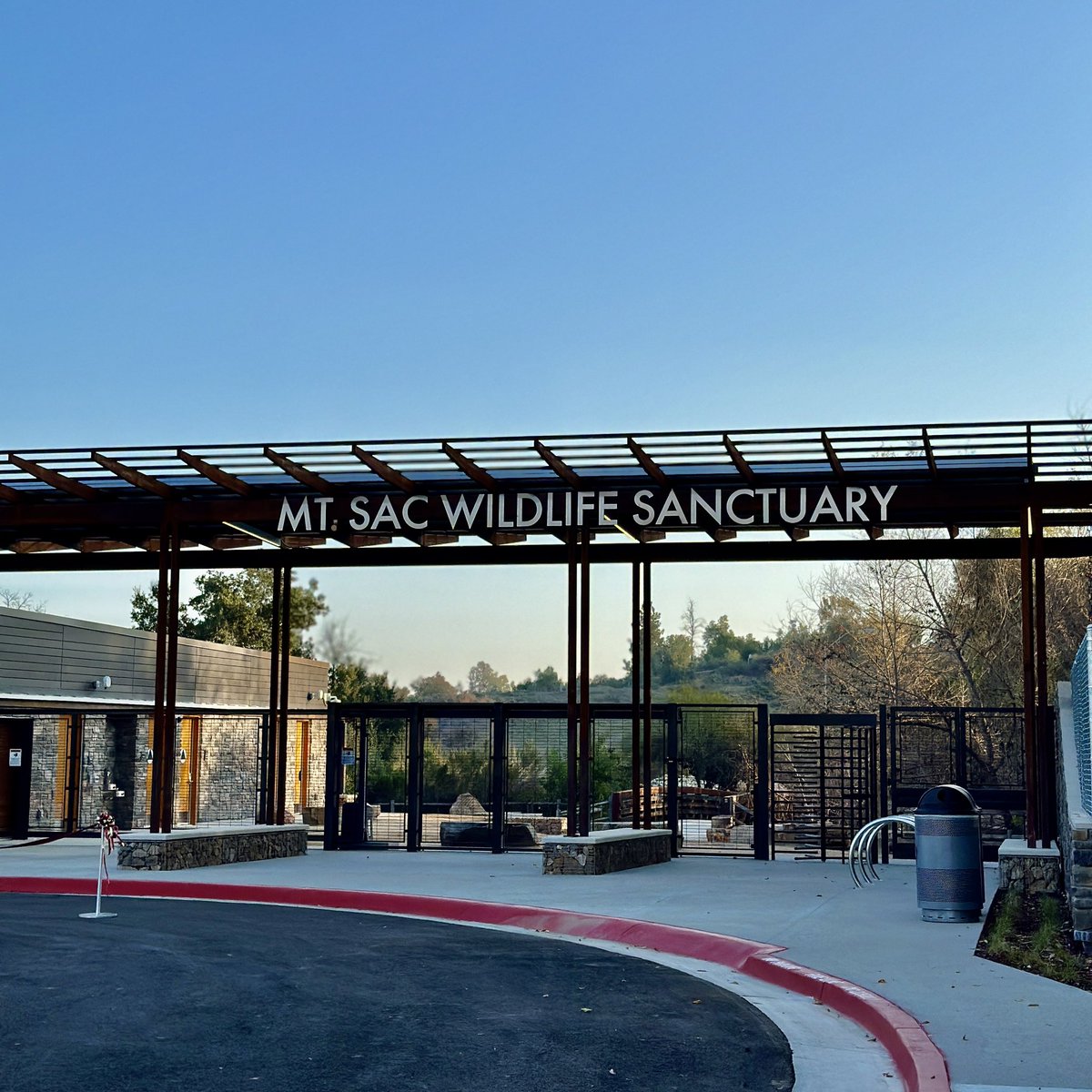 AsmLisaCalderon's tweet photo. #TeamCalderon joined community members for the Ribbon Cutting Ceremonies for the Mt. San Antonio College beach volleyball complex and wildlife sanctuary renovations. (1/2) https://t.co/melkBIXHYE