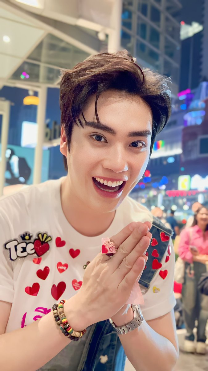 Kristme99's tweet photo. ได้เจอกันจริงๆ ซักทีน้องน่ารักมากๆ ครับและขาวมากกกก 🥰🥰
 #TEeThanapon https://t.co/Q49BcD1yrC