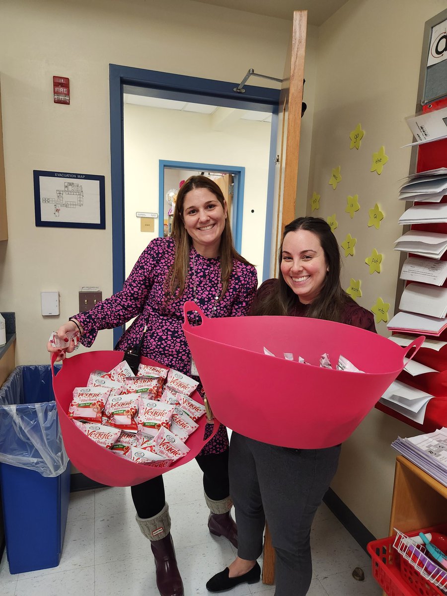 Karen Winters tweet media