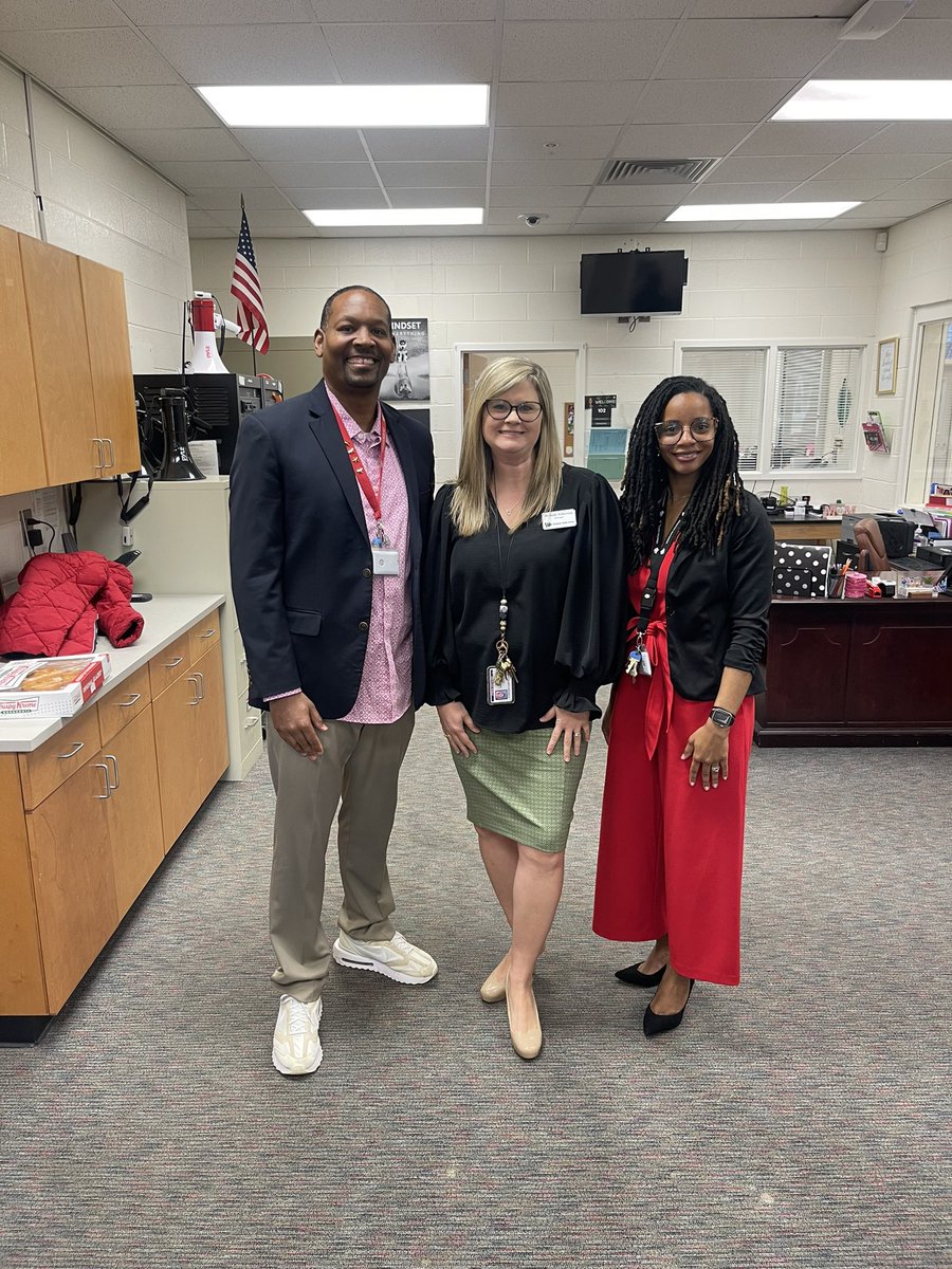 We are “Dressed for the BET Awards!” Our Black History Month Spirit Week continued today! We are Leaders of the Pack and we are truly enjoying the celebrations and activities thus far for #BHM #AdminLife @WMSHCS @wilkerson_banks @serveandlead613