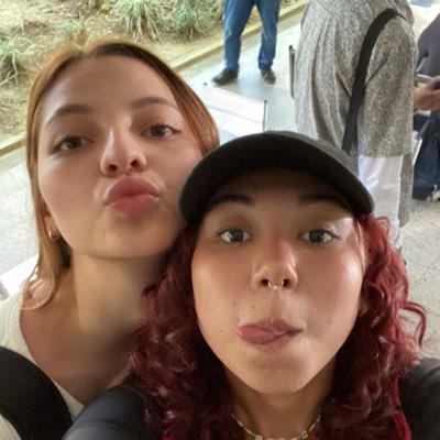 idksaris's tweet photo. #NewProfilePic con lo mío https://t.co/s7QGVhcpBT
