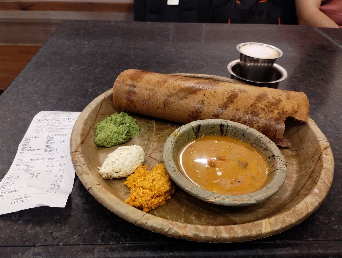 adite's tweet photo. #FlightRule: When you have time to spare before boarding the aircraft, tuck in to a delicious raagi dosa and filter coffee! #AirportBreakfast 😋 https://t.co/oxLieFyU5a
