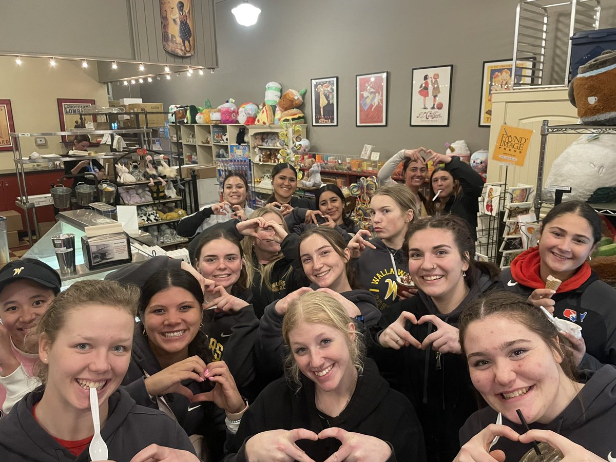 Valentine’s practice with a Bright’s ending! 4 days away from first pitch! #dubsup #team18