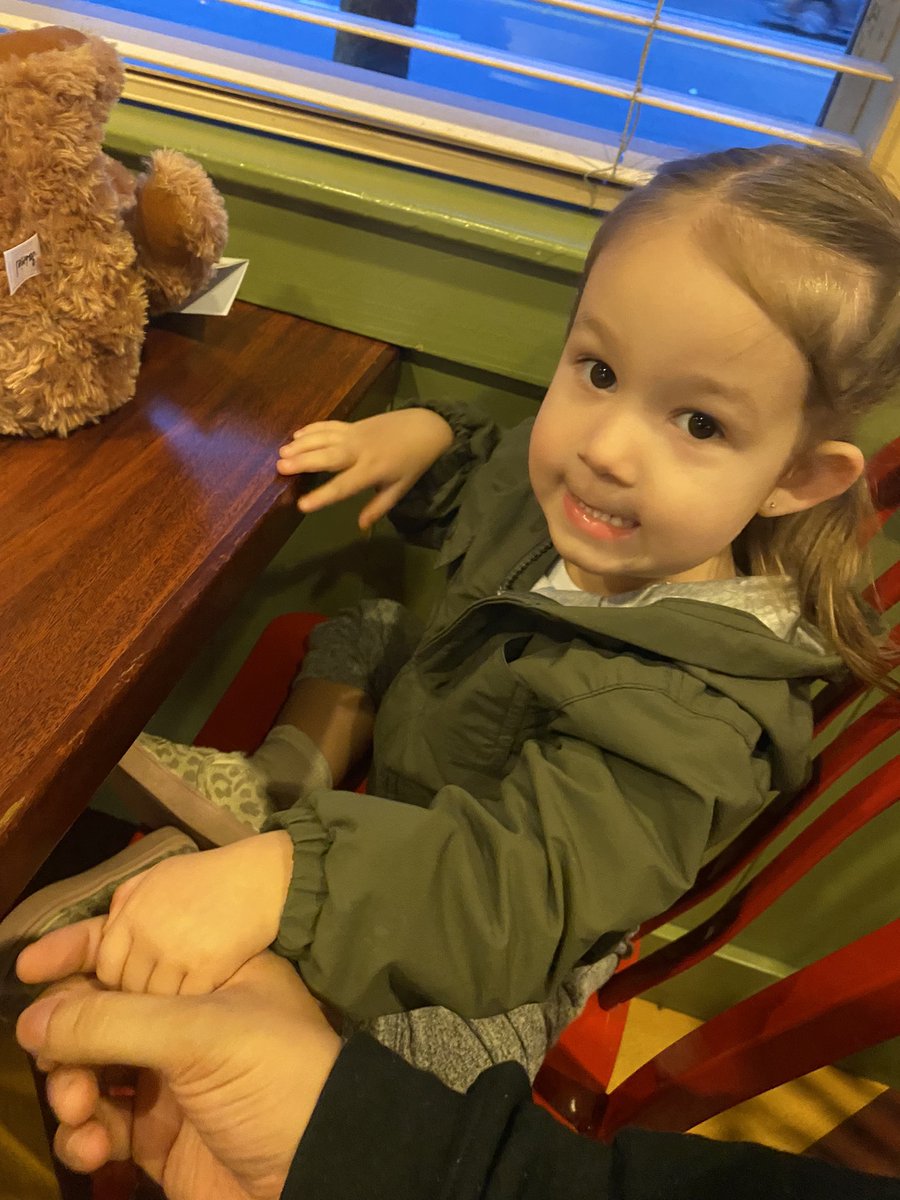 nicoisbuzzkill's tweet photo. My valentines date <3 https://t.co/UXWILvBCEo