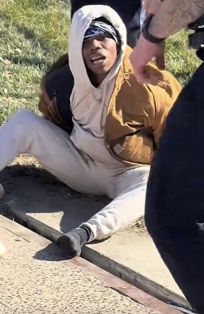 To the gun control advocates out there, I am going to ask you a question as politely as possible:

Do you think this guy gives a flying fuck about gun laws or how he obtains a gun?

#GunRights #2ndAmendment