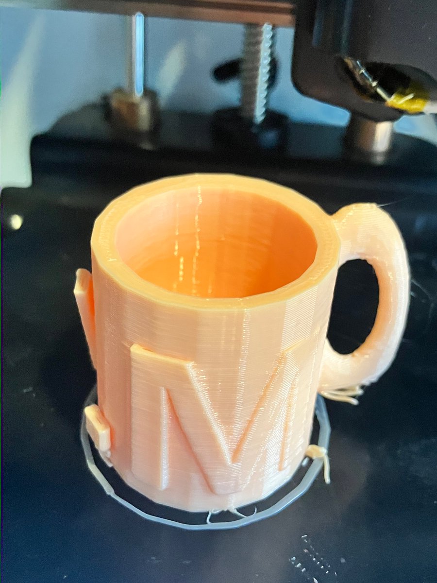 Excited learners taking advantage of our 10 new <a href="/toybox_labs/">Toybox Labs</a> 3D printers. Using <a href="/tinkercad/">Tinkercad</a> to design in a new perspective and bring them to life. A big thanks to the Collaborative for expanding our Lab!