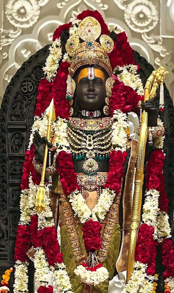 राम नाम में ऐसी शक्ति है कि बुरे समय को शुभ समय परिवर्तित कर जीवन में सौभाग्य और समृद्धि लाता है, राम नाम जपने के अपेक्षा 100 गुना अधिक पुण्य राम का नाम लिखने से मिलता है। 

आप भी लिखें " जय श्री राम " 🙏
