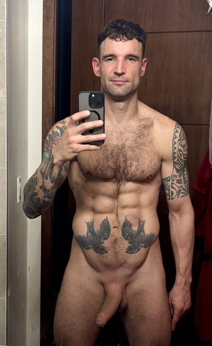 Let me be ur Valentine 🔥💯🥖🥖🥖🥖🥖🥖🇫🇷🫣 https://t.co/9jYHLHkiGw