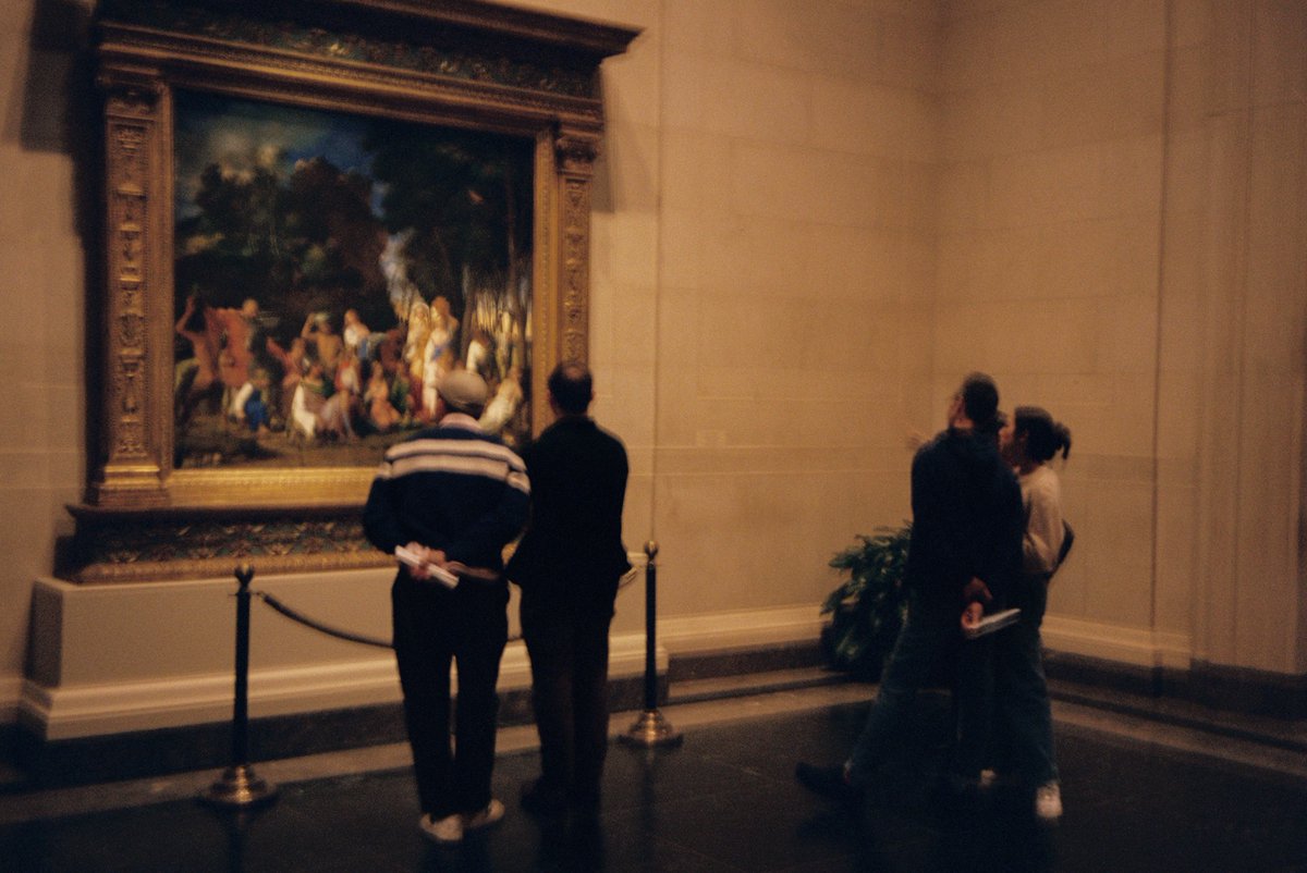 manic_posting's tweet photo. shot on fuji800 by me. 2023. https://t.co/wzdRr9lvEC