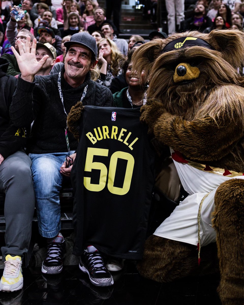 utahjazz's tweet image. Happy Valen-Birth-Sary, Ty Burrell 💜

#TakeNote