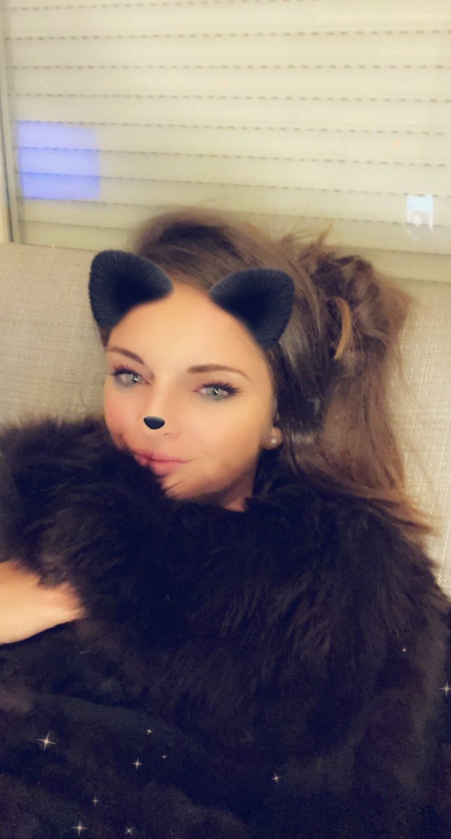 desirkama69's tweet photo. Venez me soutenir sur tik tok pour le classement .                                                     @ fifibigboss/pseudo : forza mama https://t.co/jUjzYGgdyQ